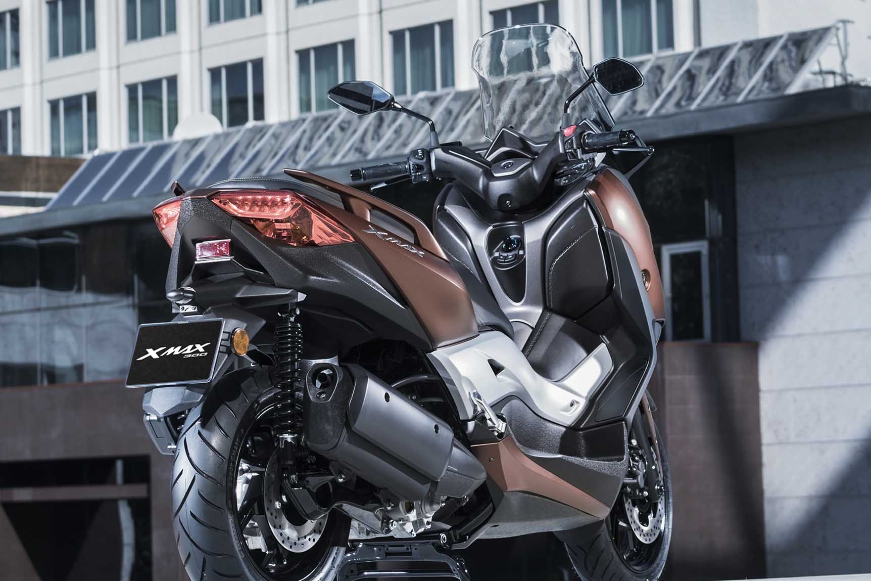 arrière Yamaha X Max 300