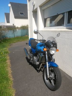 Kawasaki ER5 d'occasion à saisir à Lannion 1500 €
