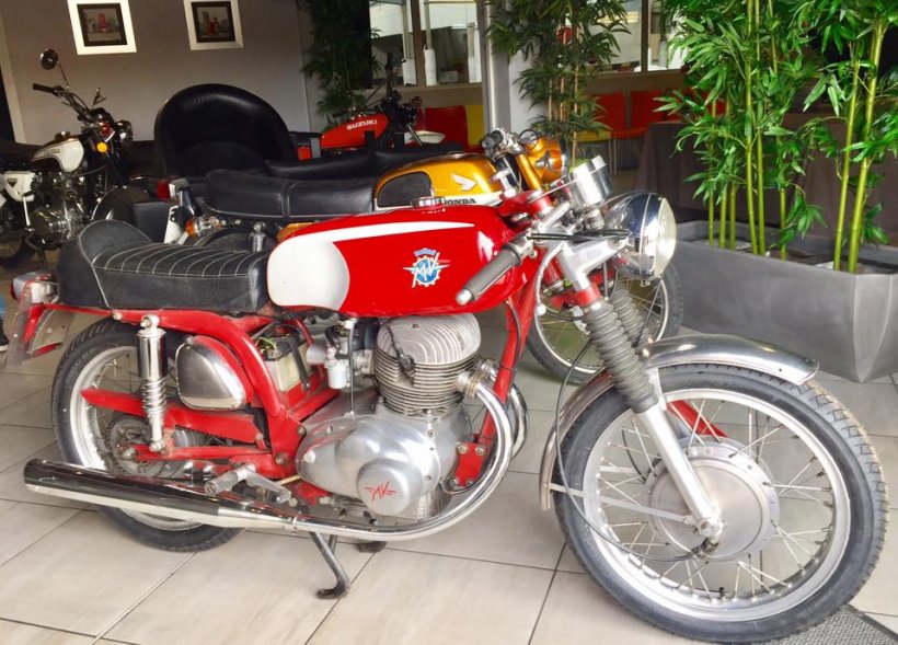 Rouler en deux roues avec Mondoto Motos Vintage 70's à Marseille