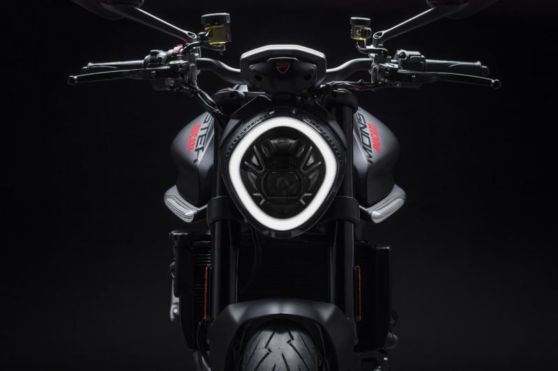 phare roadster Ducati Monster 2021