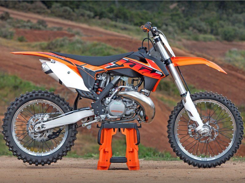 Vente de motos d'occasion révisées et garantie par ADN Moto