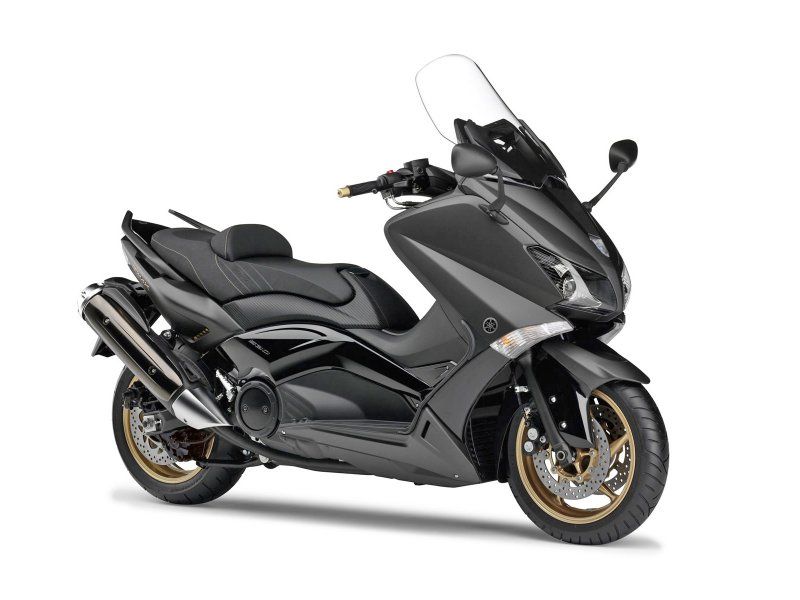 Yamaha TMAX 530 scooter sportif par excellence
