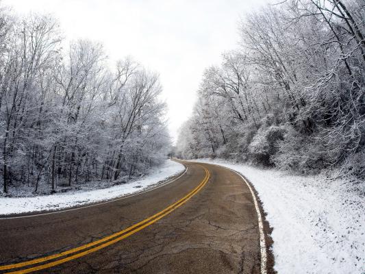 Conseils pratiques pour combattre le froid à moto en hiver