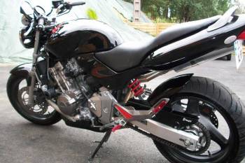 Achat Moto préparée et rénovée Honda d'occasion 600 Hornet, livrable toutes villes de France