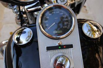 A vendre Harley Davidson RK classic d'occasion dans le Vaucluse 84280 Visan