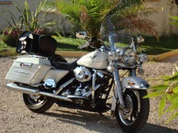 Particulier vend Harley Davidson Road King de 2007 vers Aix en Provence