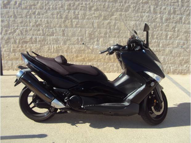 Magnifique scooter T-max 500 Yamaha de 2011 en excellent état, à vendre à Marseille