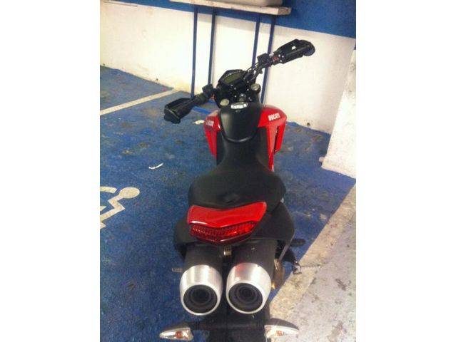 DUCATI HYPERMOTARD 796 de 2011 d'occasion à vendre