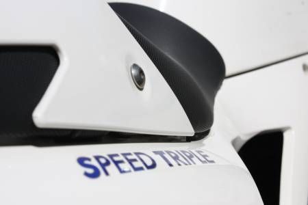 A vendre très belle TRIUMPH Speed Triple 1050 fusion white