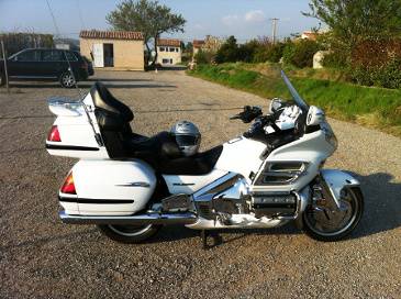 VEND HONDA 1800 GOLDWING BLANCHE de 2002 Alpes Maritimes