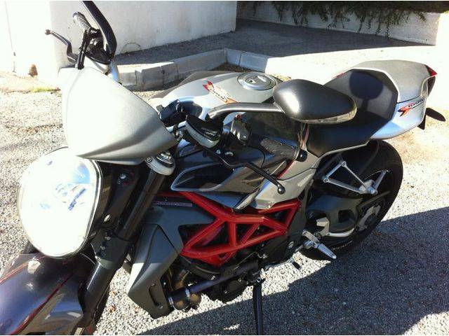 A vendre MV AGUSTA BRUTALE 1090 R d'occasion