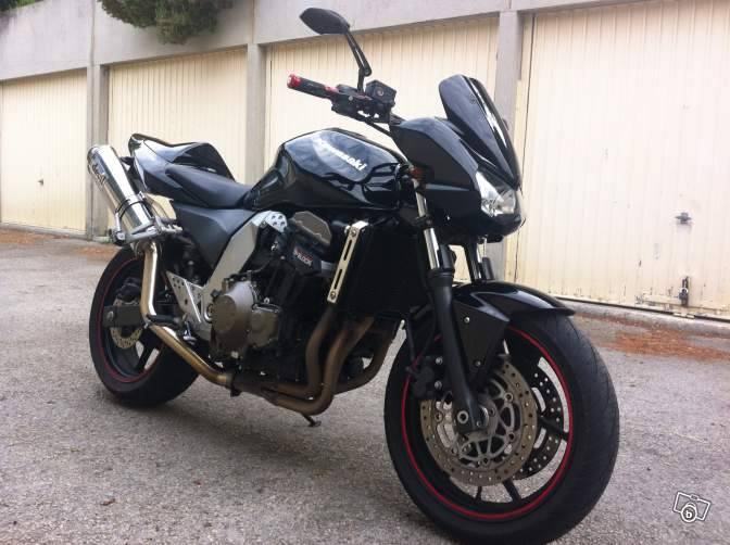 Moto d'occasion à saisir sur Marseille : Kawasaki Z750 noire