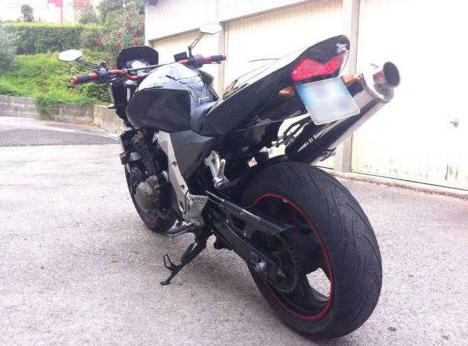 Moto d'occasion à saisir sur Marseille : Kawasaki Z750 noire