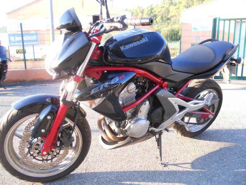 A vendre KAWASAKI ER6N ABS de 2005, monté supermotard sur Saint Maximin (83)