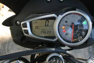 triumph street triple