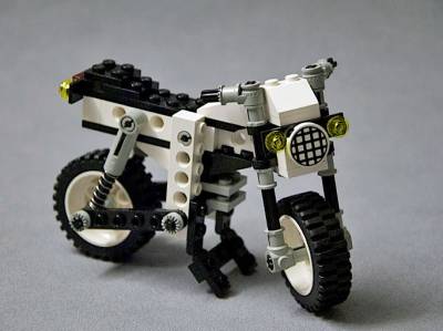 Moto Lego, pour les petits et les grands enfants....
