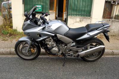 HONDA CBF 1000 ABS, 1000 Cm3  Roadster, occasion de 2009 à vendre