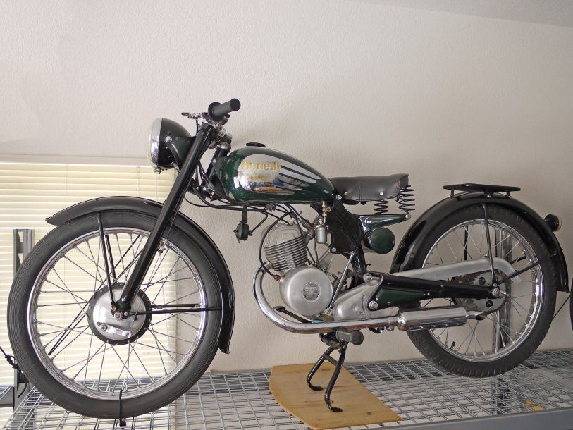 Constructeur de moto italien, Benelli, marque fondée par une femme