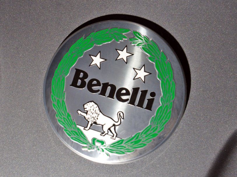 Constructeur de moto italien, Benelli, marque fondée par une femme