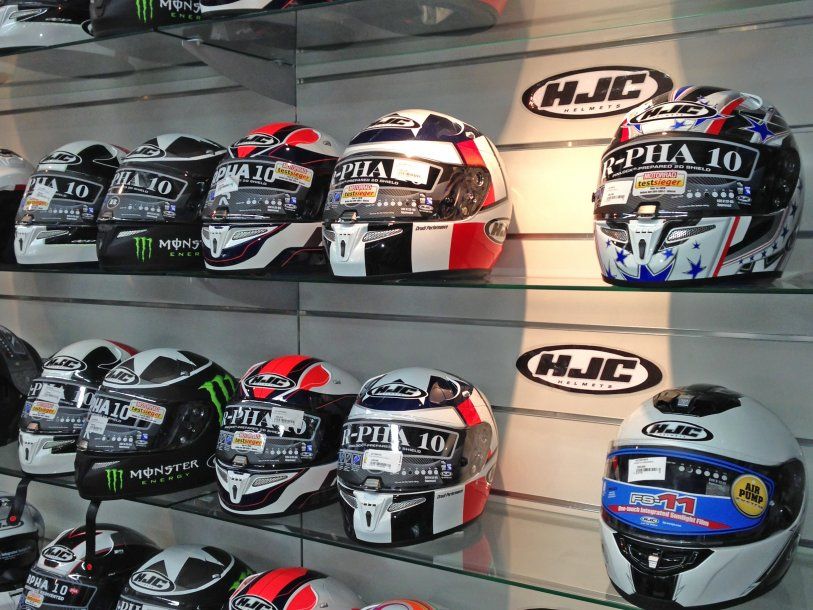 Equipements motard SHARK HELMETS