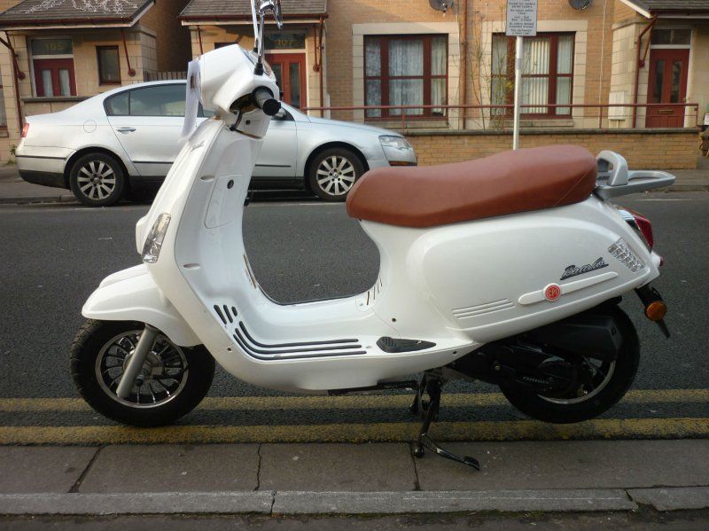 Scooter CPI modèle Bravo 50cc var