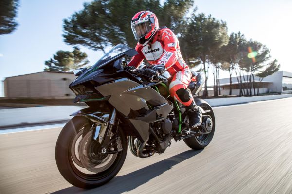 Espace 2 Roues - Votre Concessionnaire Deux-Roues Kawasaki à Carpentras