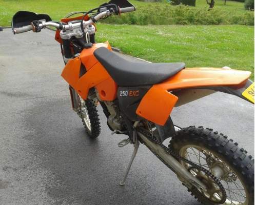 Moto KTM Dpt. 95 EXC 250 année 2005