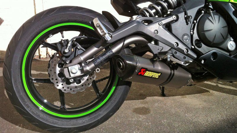 Pot d'échappement Akrapovic pour ER-6n