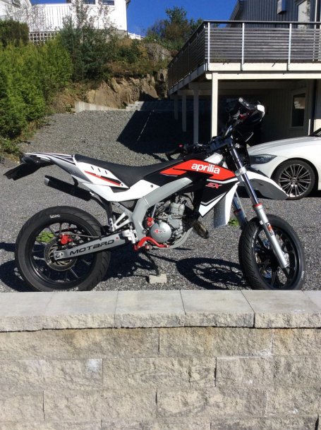Moto d'occasion Aprilia SX50 RACING BLANC