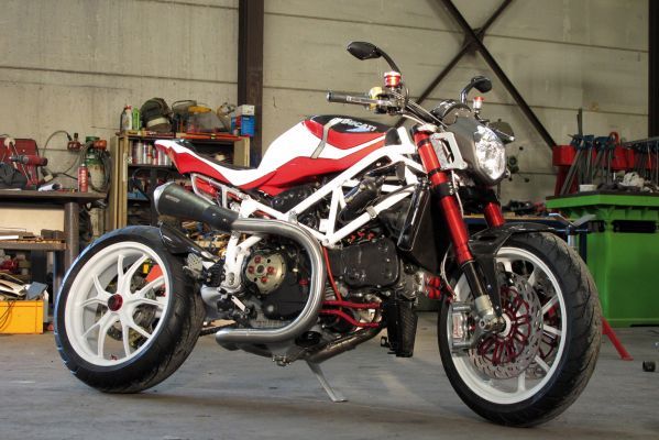 Acheter une moto d'occasion accidentée à Pressigny-les-Pins