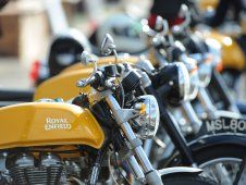 Moto Royal Enfield, vintage, éternel