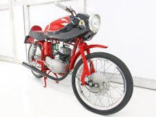 moto cafe racer  maserati