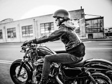 Girl biker ou femme motarde ?