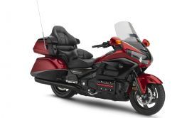 Photos de la Honda Gold Wing GL, du très très grand tourisme...