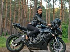 Girl biker ou femme motarde ?