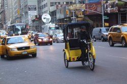 Moto Taxi dans les grandes villes, une vidéo de Moto Journal