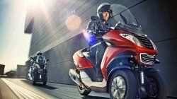Scooter nouveauté 2016 : Peugeot Metropolis Black Edition